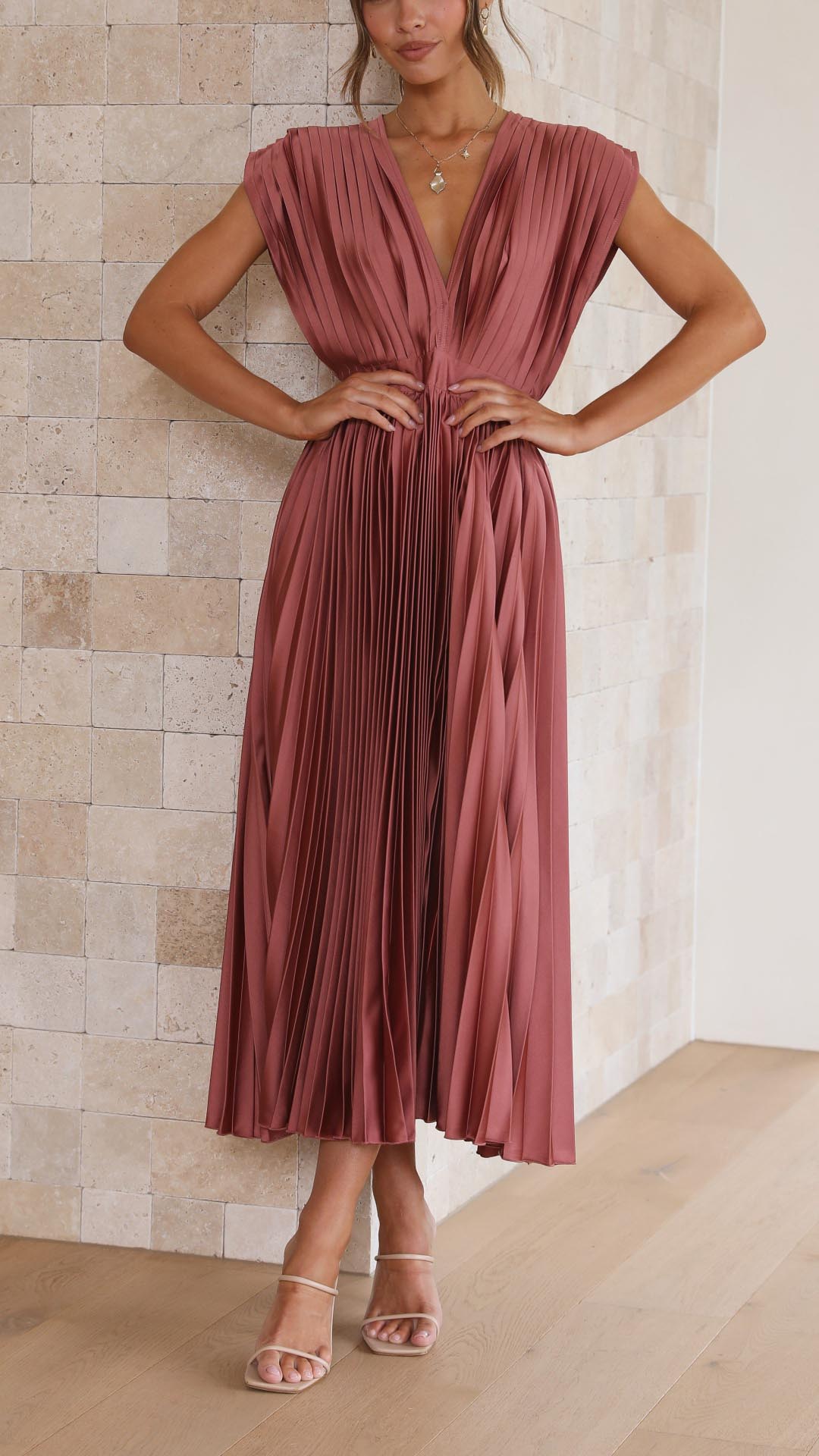 Isla - Vestido plisado elegante