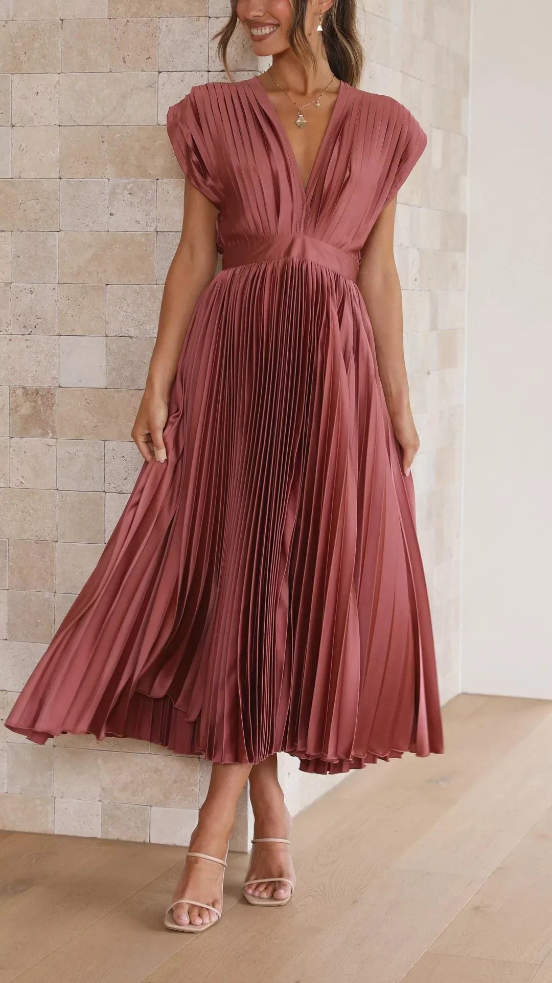 Isla - Vestido plisado elegante