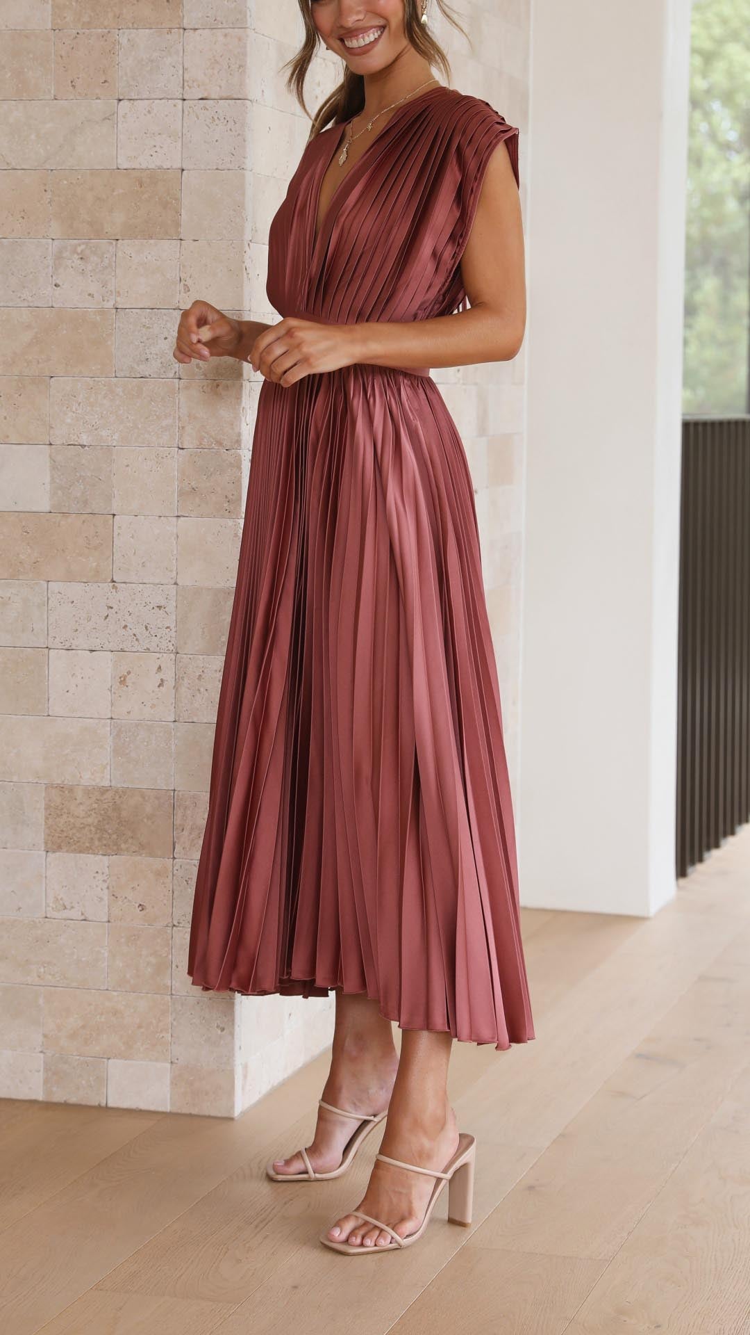 Isla - Vestido plisado elegante