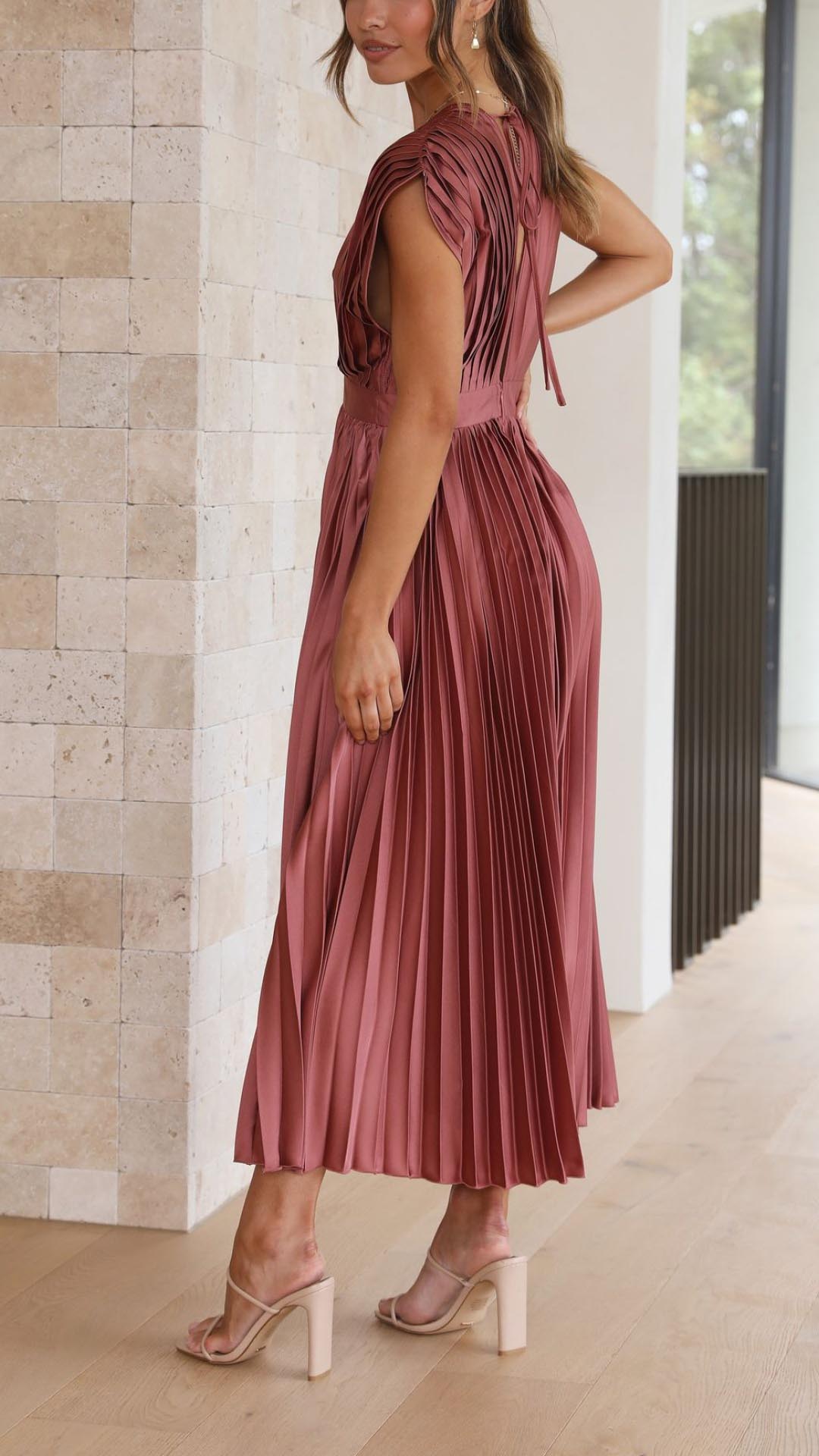 Isla - Vestido plisado elegante